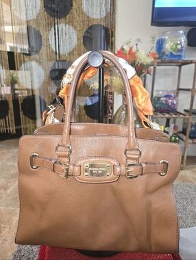 🌟 Michael Kors Brown Pebbled Leather Satchel with Gold Hardware In PLC